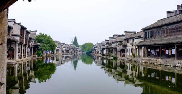 拥堵的停车场